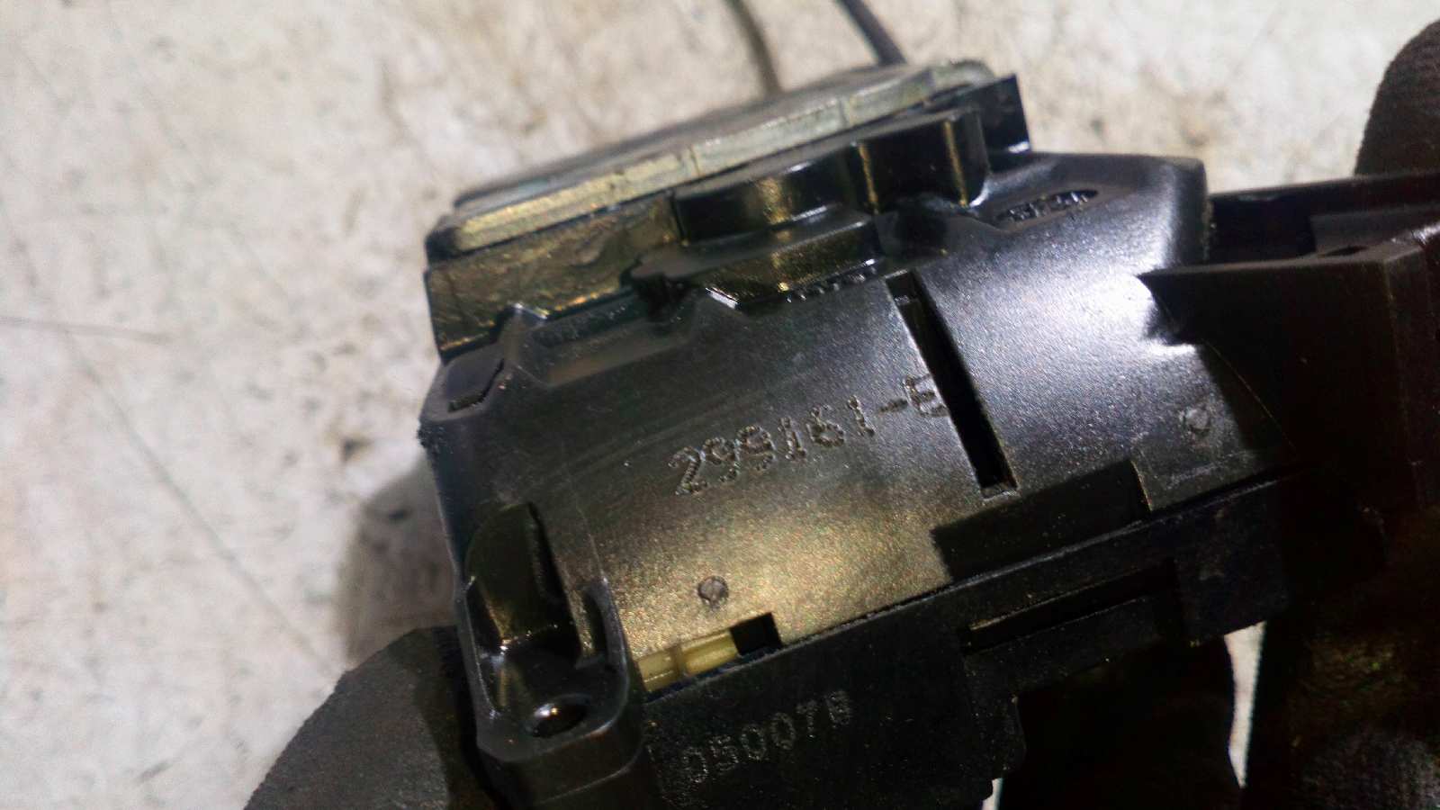 CERRADURA PUERTA TRASERA DERECHA RENAULT CLIO III - vista 5