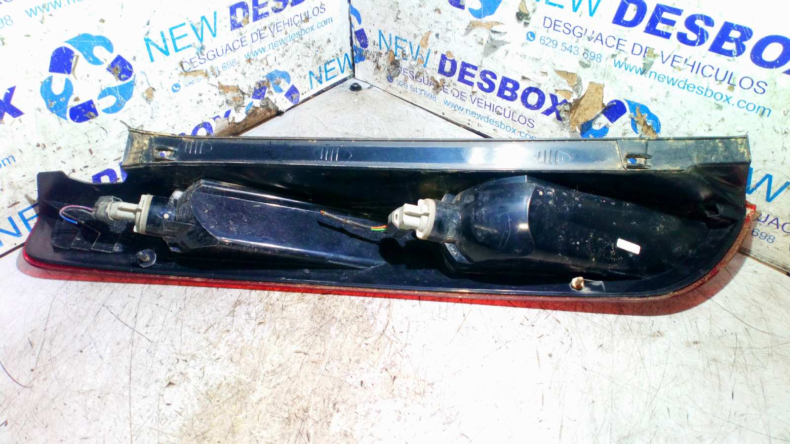 PILOTO TRASERO DERECHO FORD FOCUS BERLINA (CAP) - vista 3