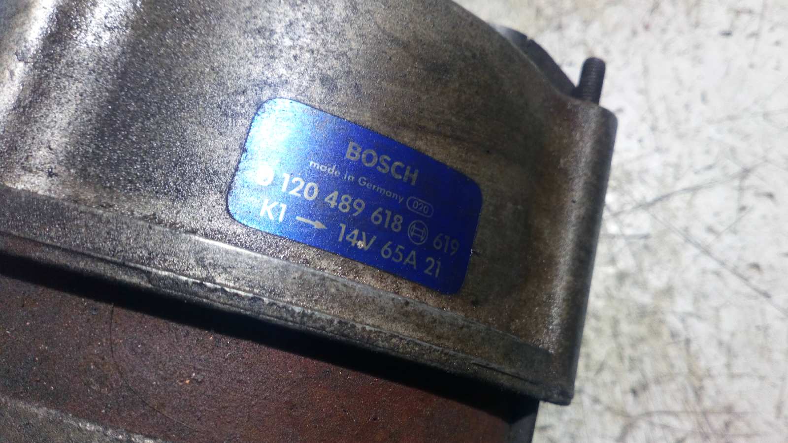 ALTERNADOR BMW SERIE 5 (E12) - vista 3