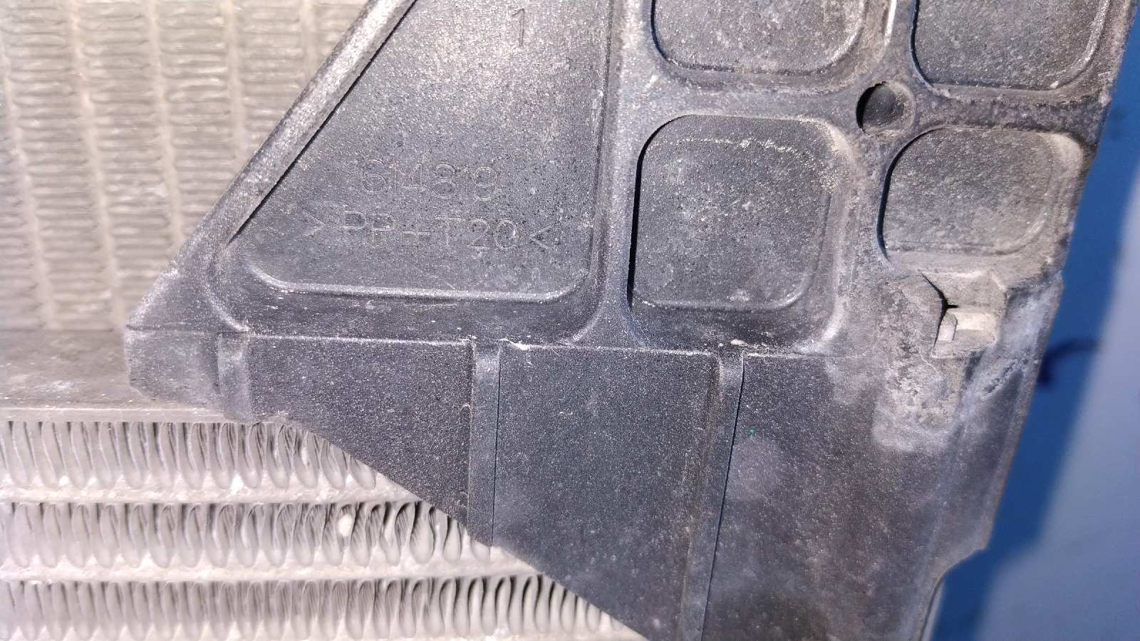 CONDENSADOR / RADIADOR  AIRE ACONDICIONADO SSANGYONG REXTON - vista 2