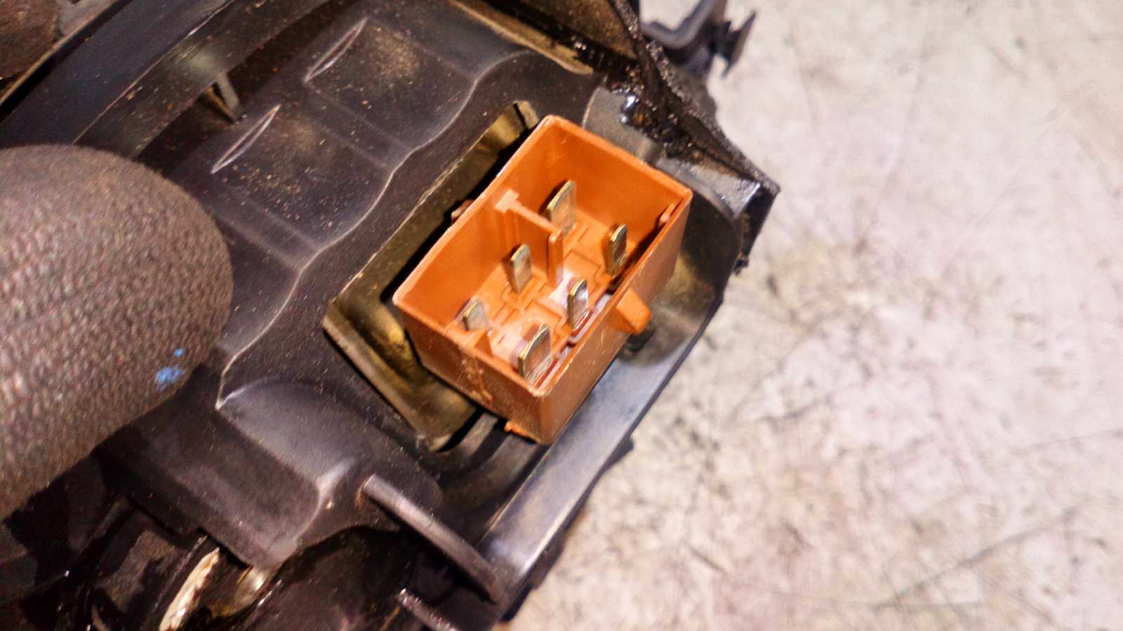 MOTOR CALEFACCION AUDI A4 BERLINA (8E) - vista 3