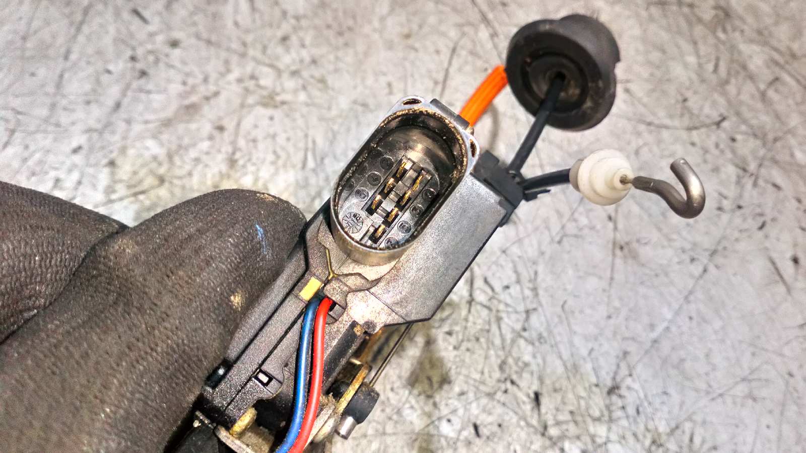 CERRADURA PUERTA TRASERA DERECHA AUDI A4 BERLINA (8E) - vista 3