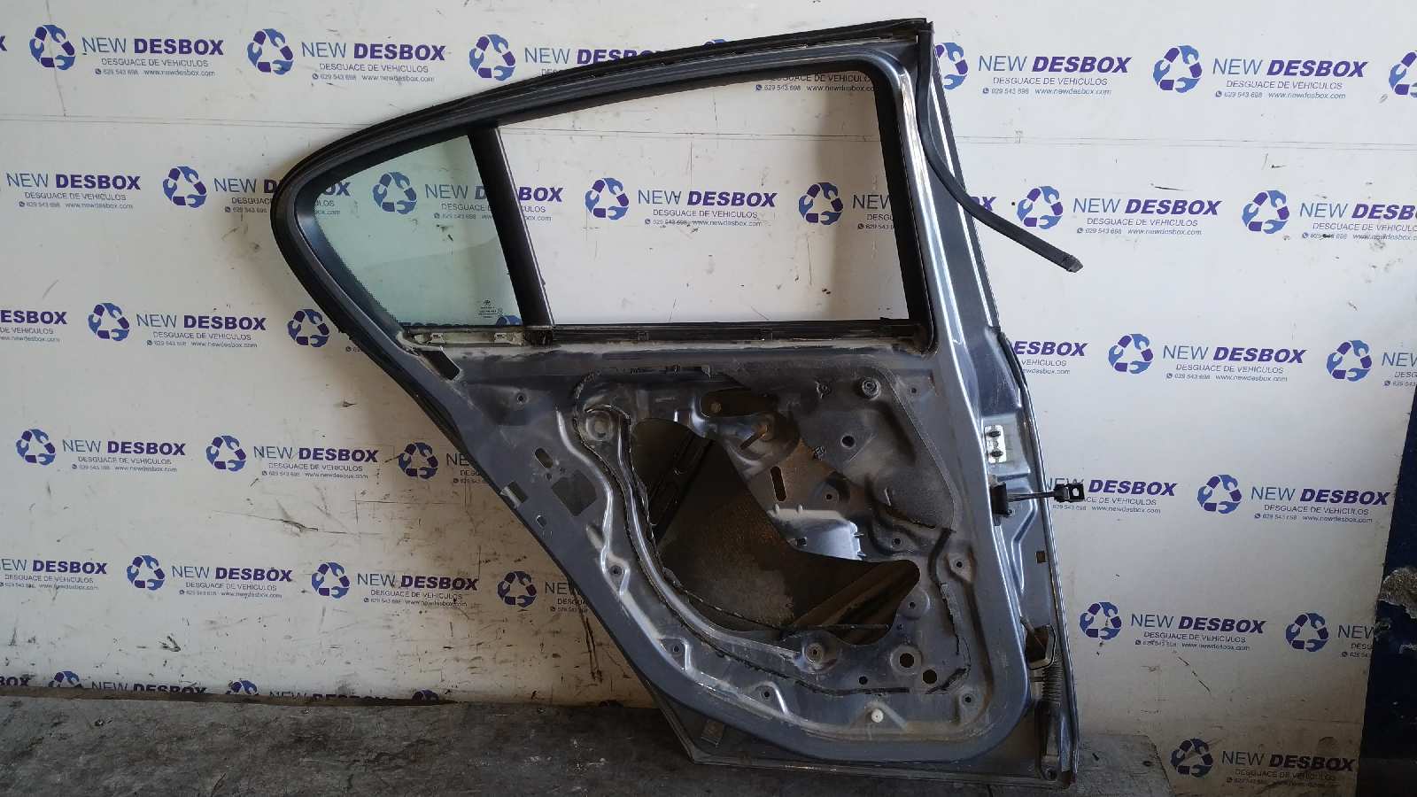 PUERTA TRASERA IZQUIERDA BMW SERIE 1 BERLINA (E81/E87) - vista 4