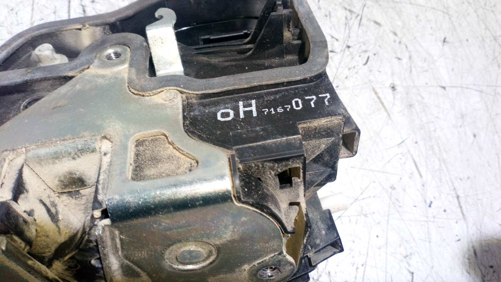 CERRADURA PUERTA DELANTERA IZQUIERDA BMW SERIE 1 BERLINA (E81/E87) - vista 5