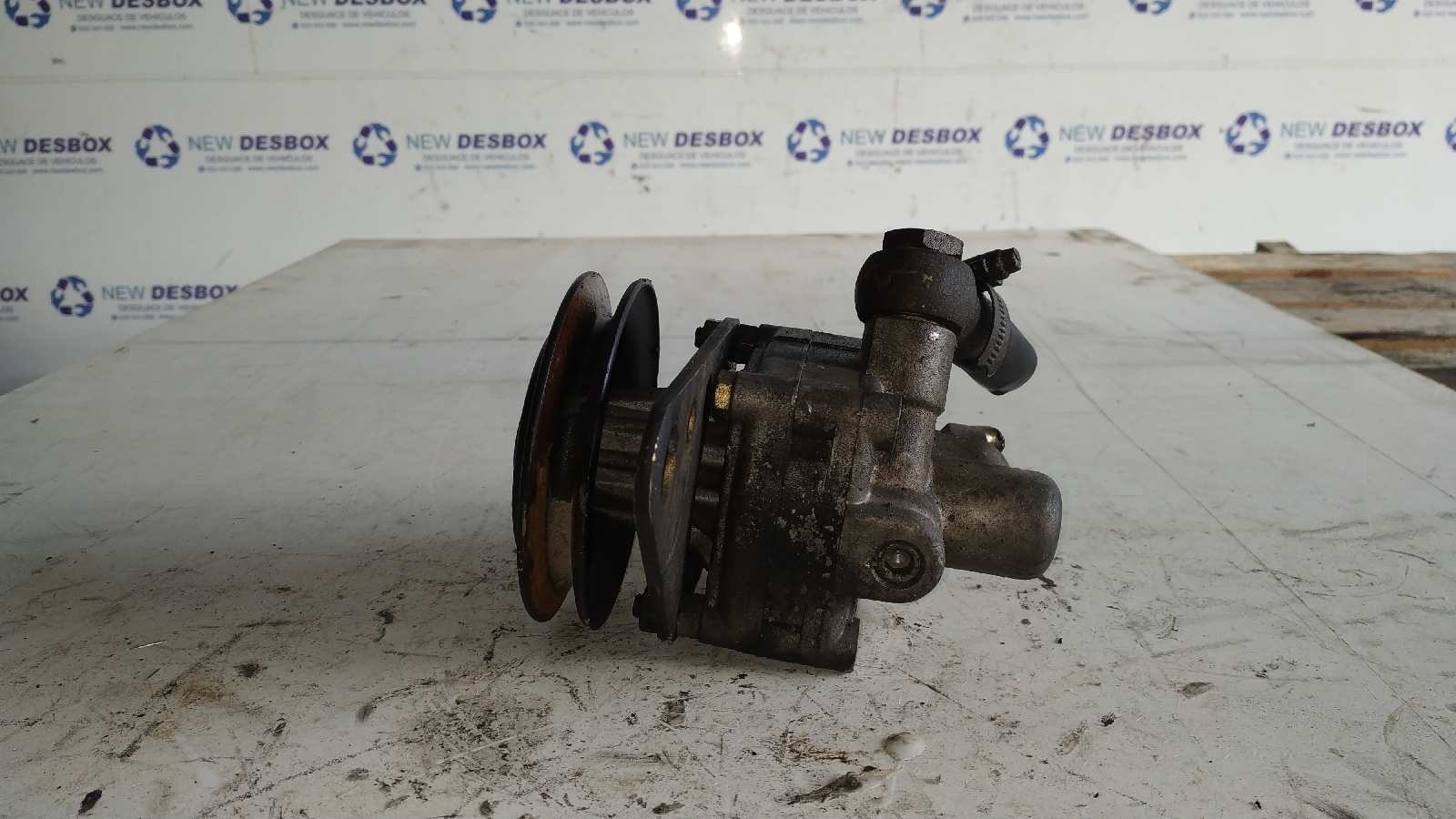 BOMBA DIRECCION MERCEDES-BENZ MB SERIE:100 D CAJA ABIERTA (W631) - vista 2