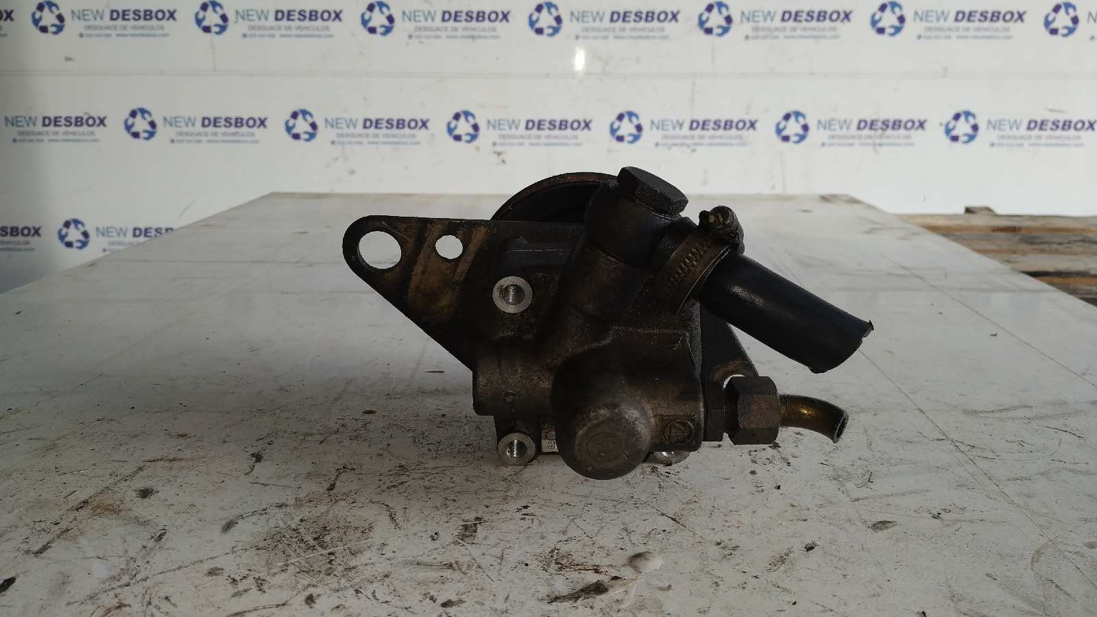 BOMBA DIRECCION MERCEDES-BENZ MB SERIE:100 D CAJA ABIERTA (W631) - vista 4