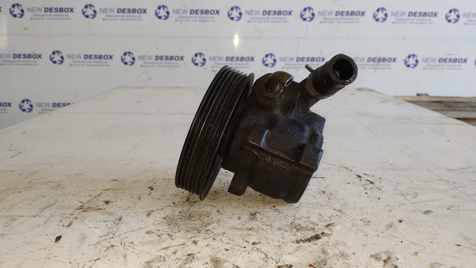 BOMBA DIRECCION FORD FIESTA BERLINA - vista 5