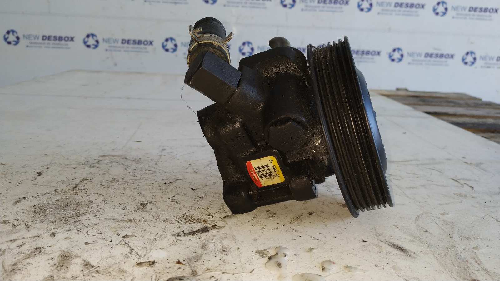 BOMBA DIRECCION FORD FIESTA BERLINA - vista 4