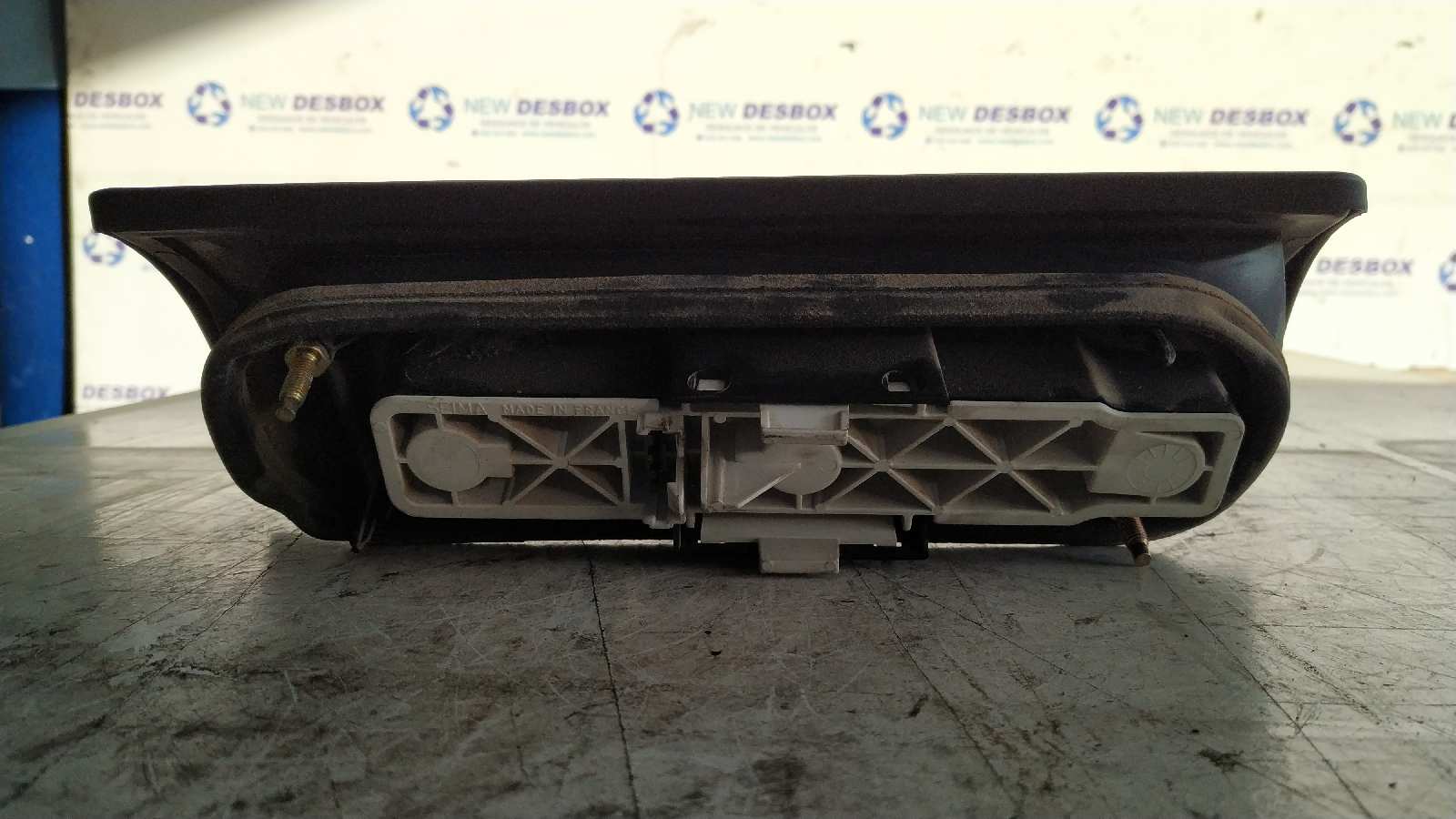 PILOTO TRASERO DERECHO RENAULT RAPID/EXPRESS (F40) - vista 3