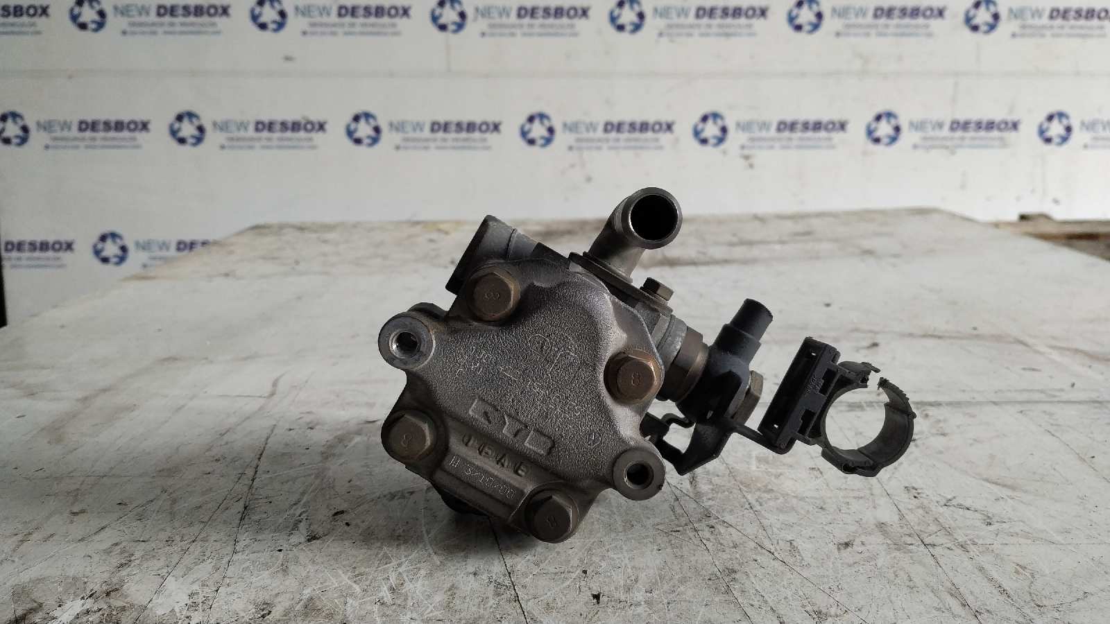 BOMBA DIRECCION VOLKSWAGEN BORA BERLINA (1J2) - vista 2