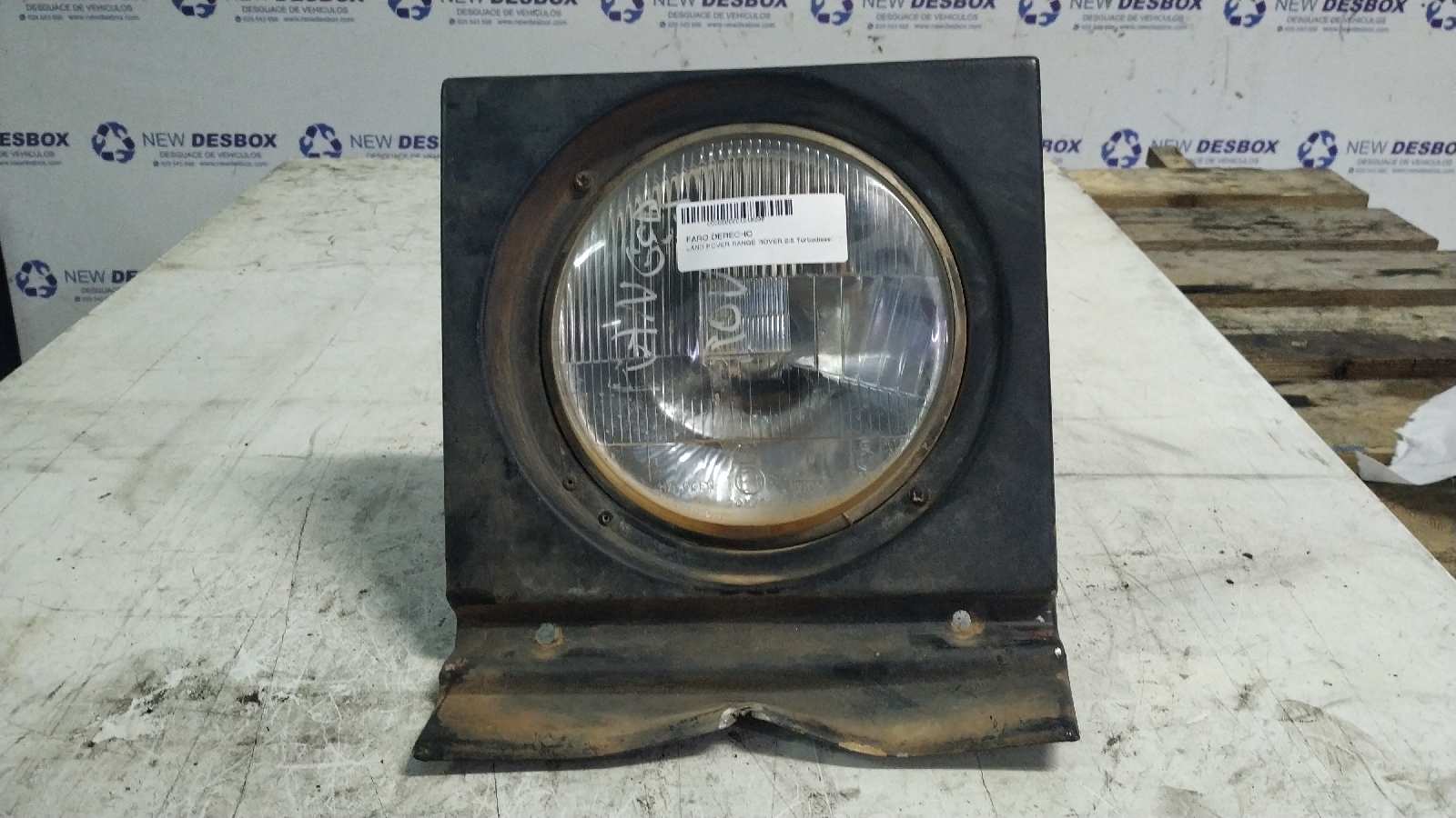 FARO DERECHO LAND ROVER RANGE ROVER