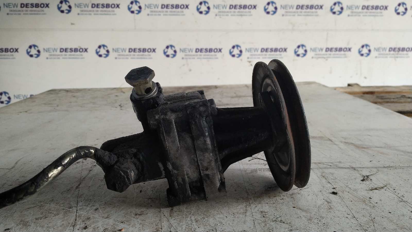 BOMBA DIRECCION BMW SERIE 7 (E32) - vista 3