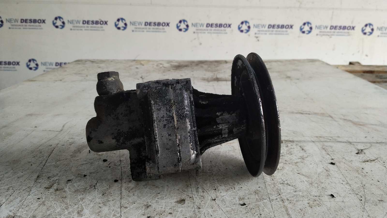 BOMBA DIRECCION BMW SERIE 7 (E32) - vista 4