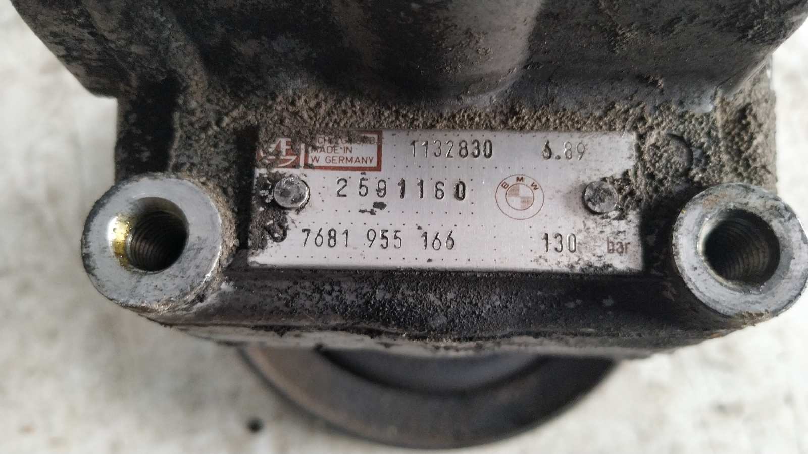 BOMBA DIRECCION BMW SERIE 7 (E32) - vista 5