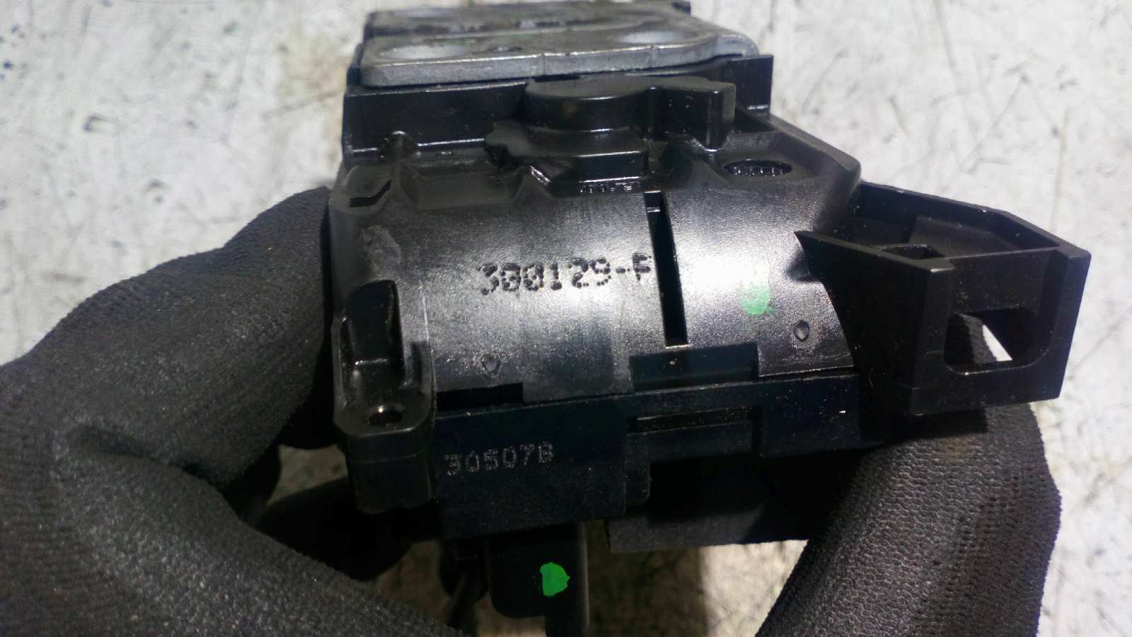 CERRADURA PUERTA TRASERA DERECHA RENAULT CLIO III - vista 3