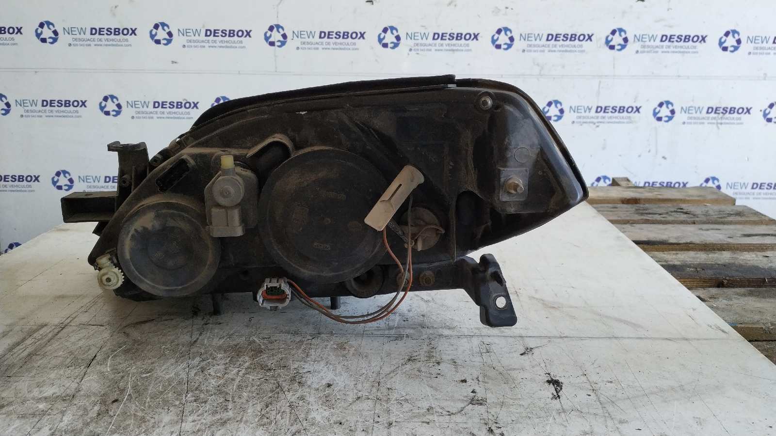 FARO DERECHO NISSAN PRIMERA BERLINA (P12) - vista 8