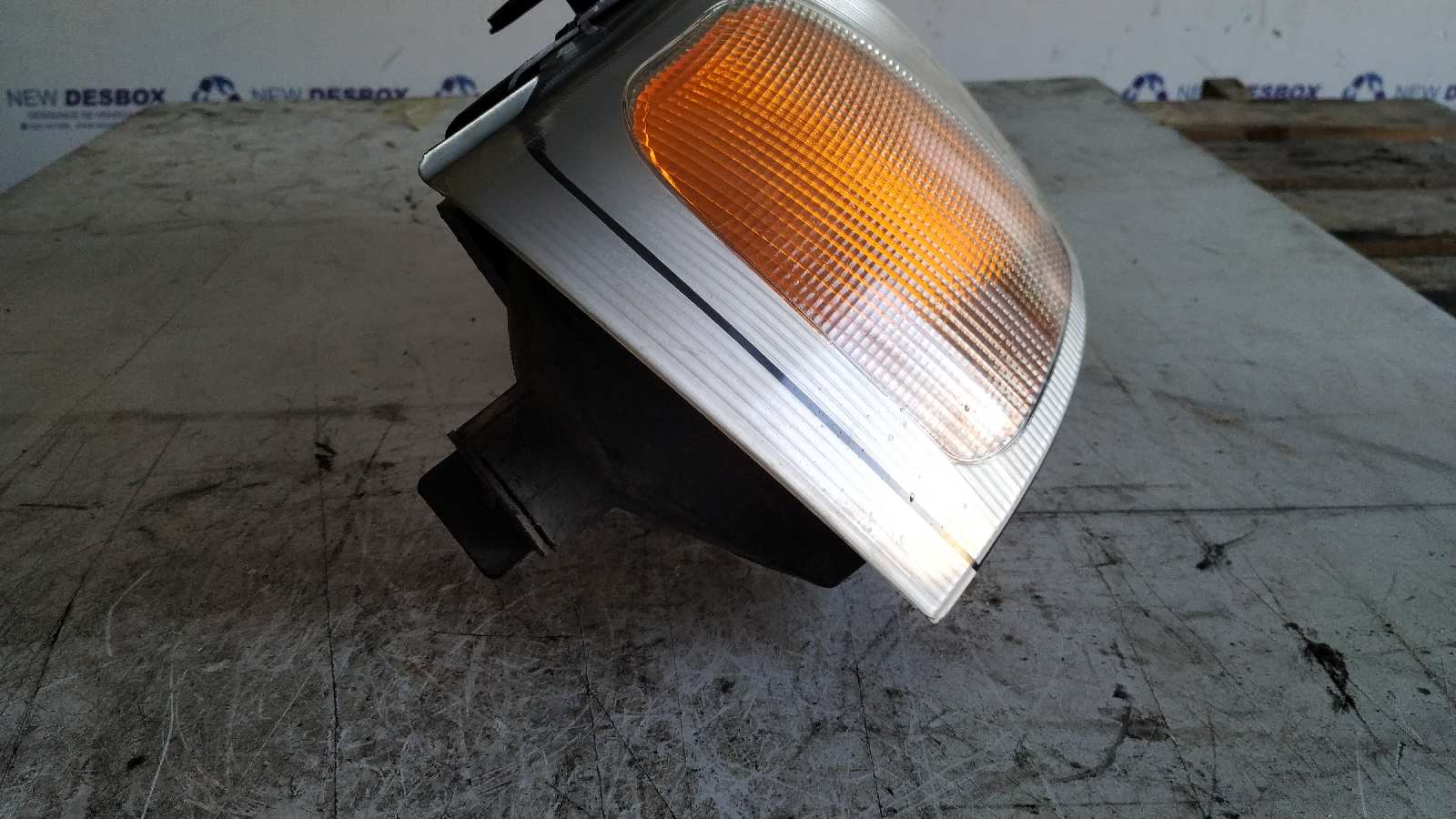 FARO DERECHO LAND ROVER FREELANDER (LN) - vista 3