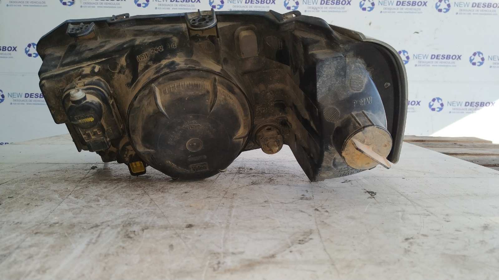 FARO DERECHO LAND ROVER FREELANDER (LN) - vista 4