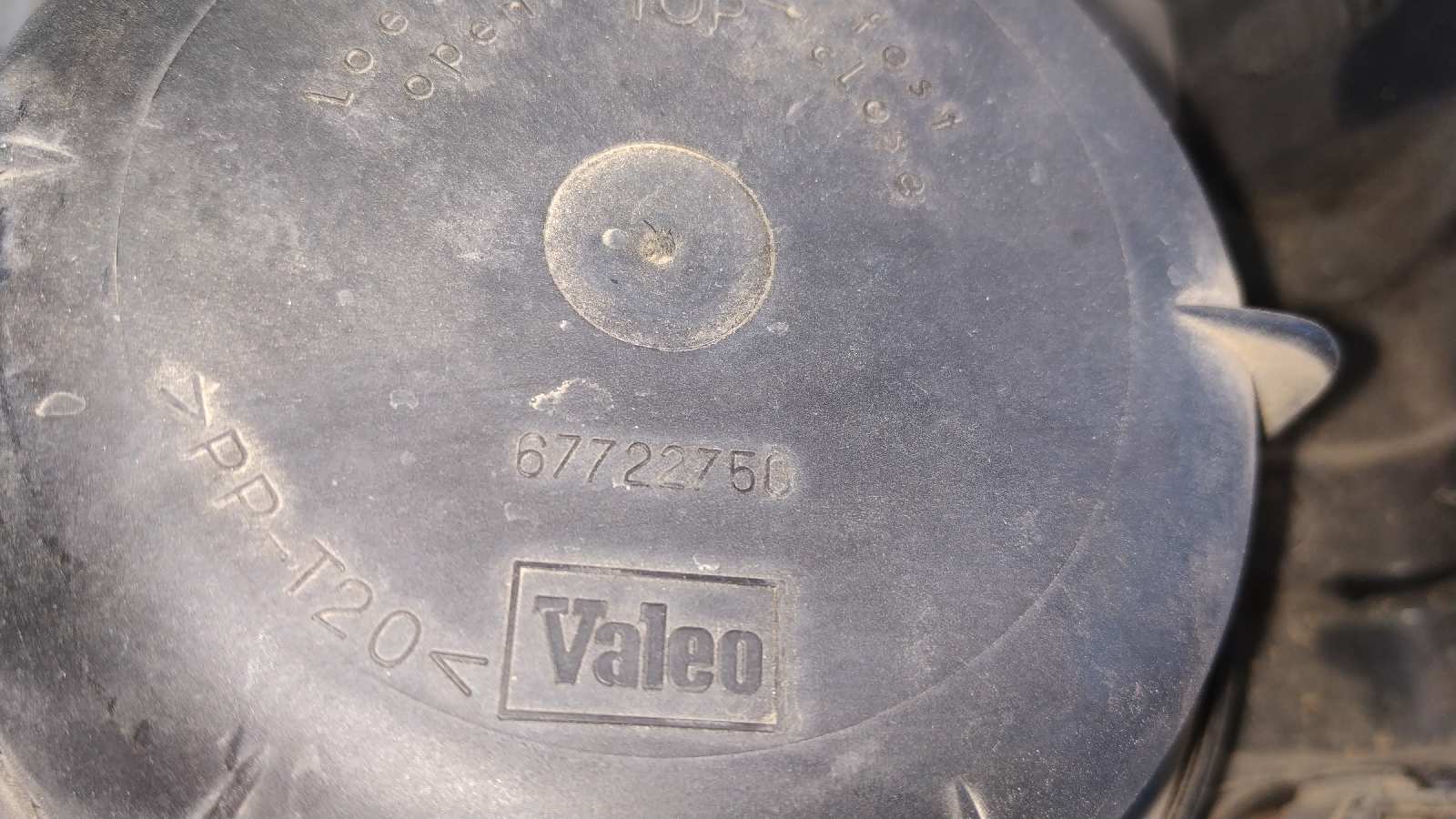 FARO DERECHO LAND ROVER FREELANDER (LN) - vista 2