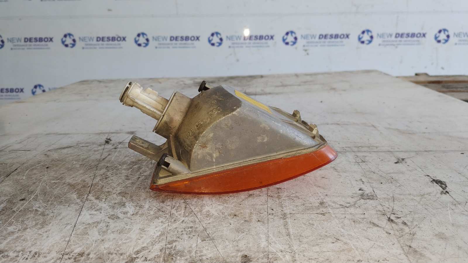 PILOTO DELANTERO IZQUIERDO PORSCHE 911 ( TYP 964) - vista 5