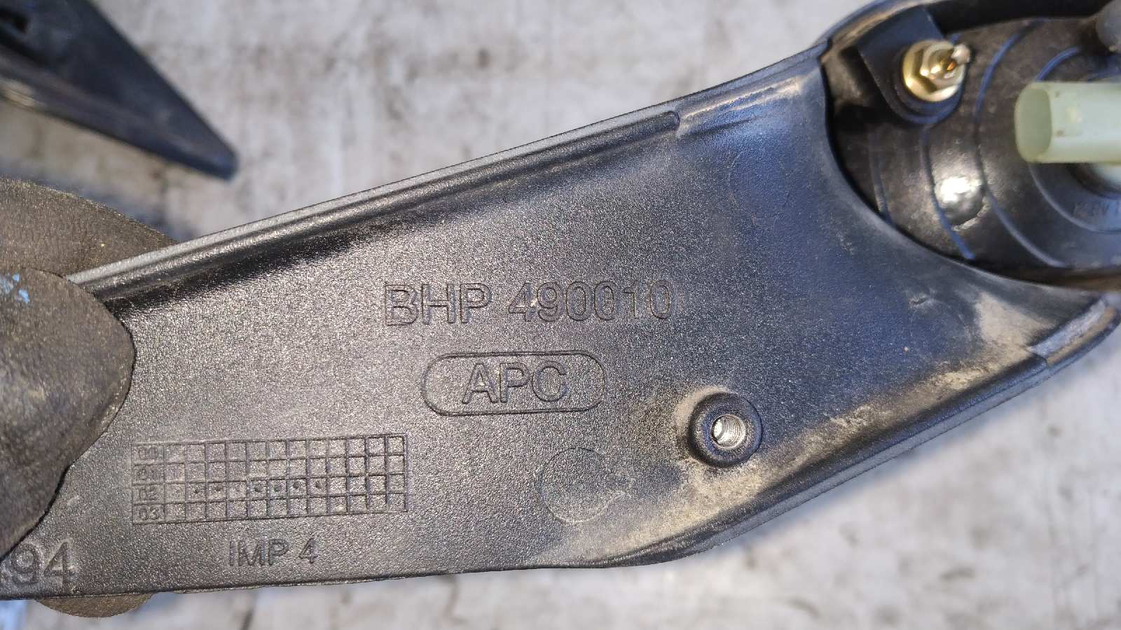 LUZ CENTRAL DE FRENO LAND ROVER FREELANDER (LN) - vista 2