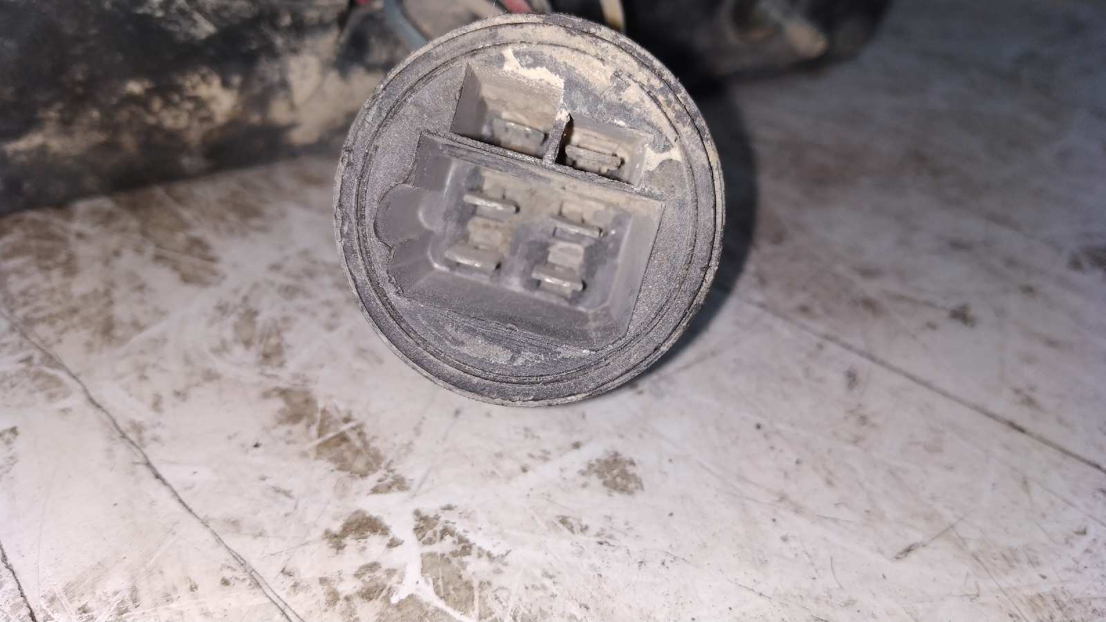 PILOTO TRASERO DERECHO IVECO DAILY CAJA CERRADA (1989 =>) - vista 2