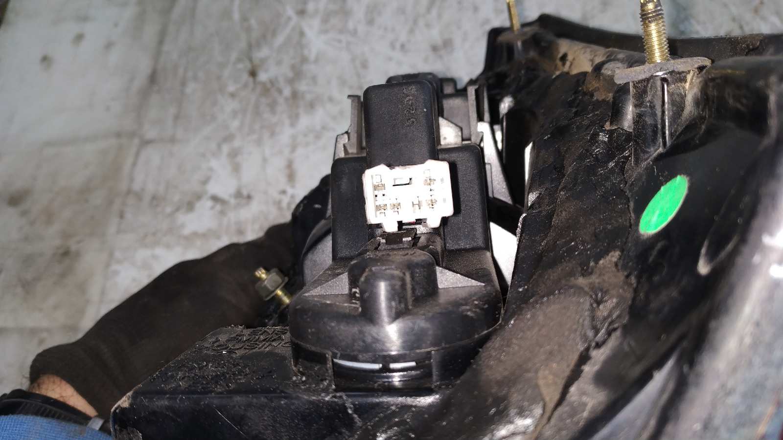 PILOTO TRASERO IZQUIERDO NISSAN MICRA (K11) - vista 3