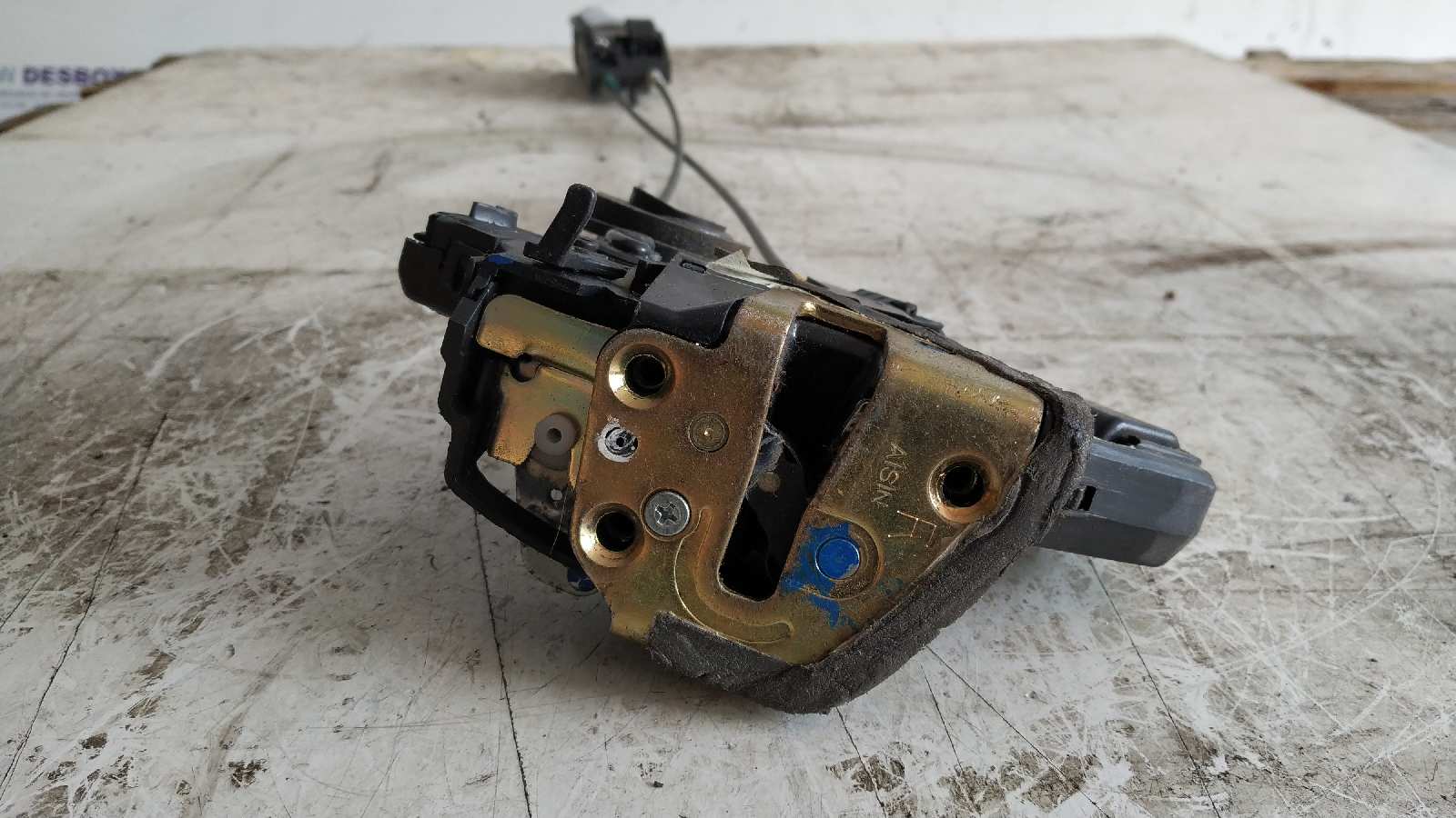 CERRADURA PUERTA TRASERA DERECHA TOYOTA COROLLA (E12) - vista 3