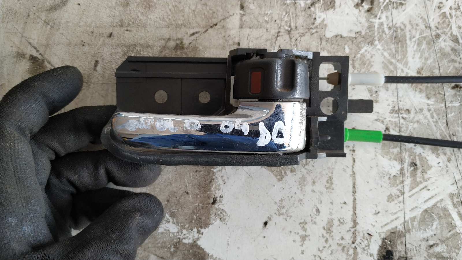 CERRADURA PUERTA DELANTERA DERECHA TOYOTA COROLLA (E12) - vista 4