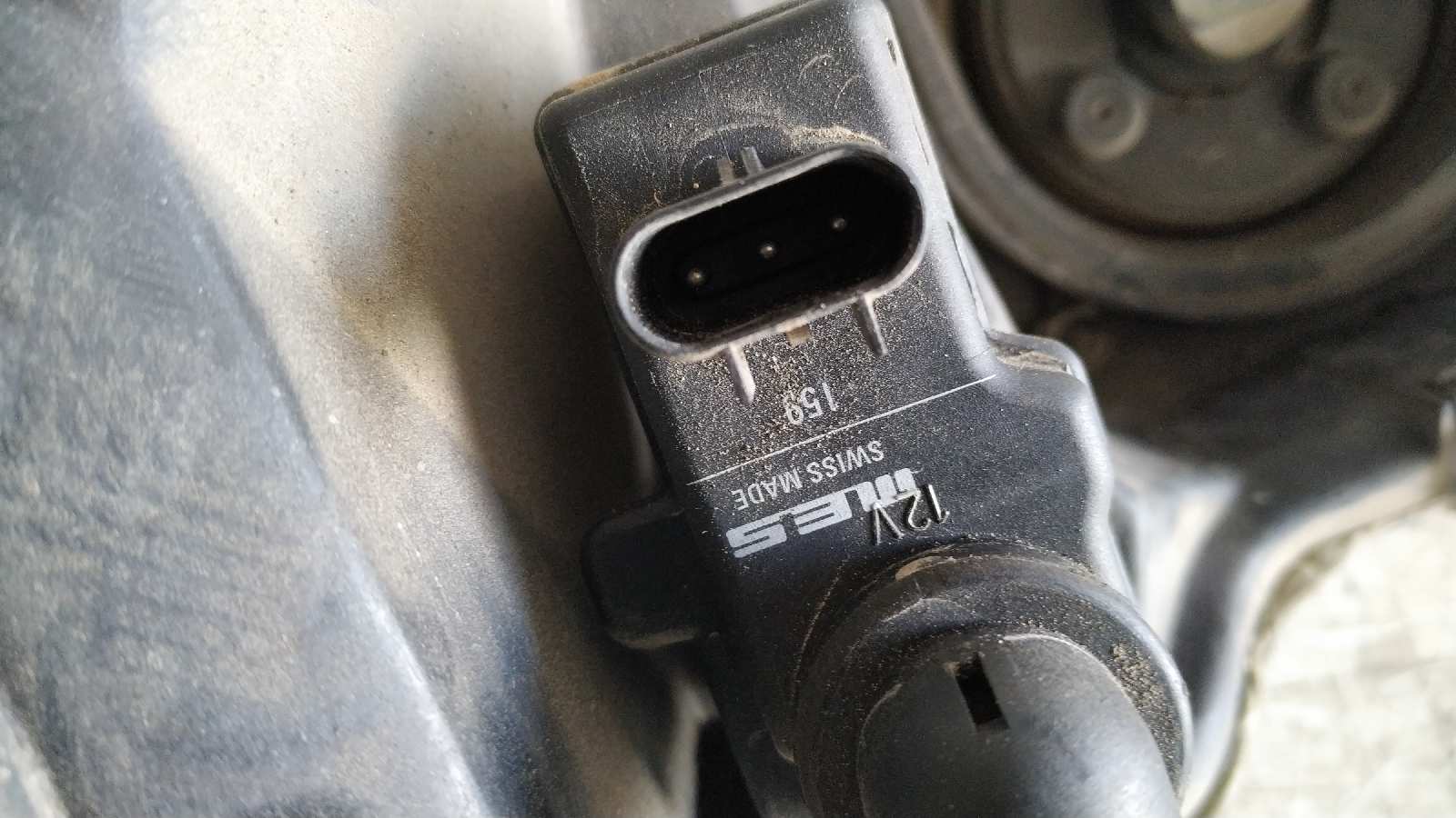 FARO DERECHO CHRYSLER 300 M (LR) - vista 8