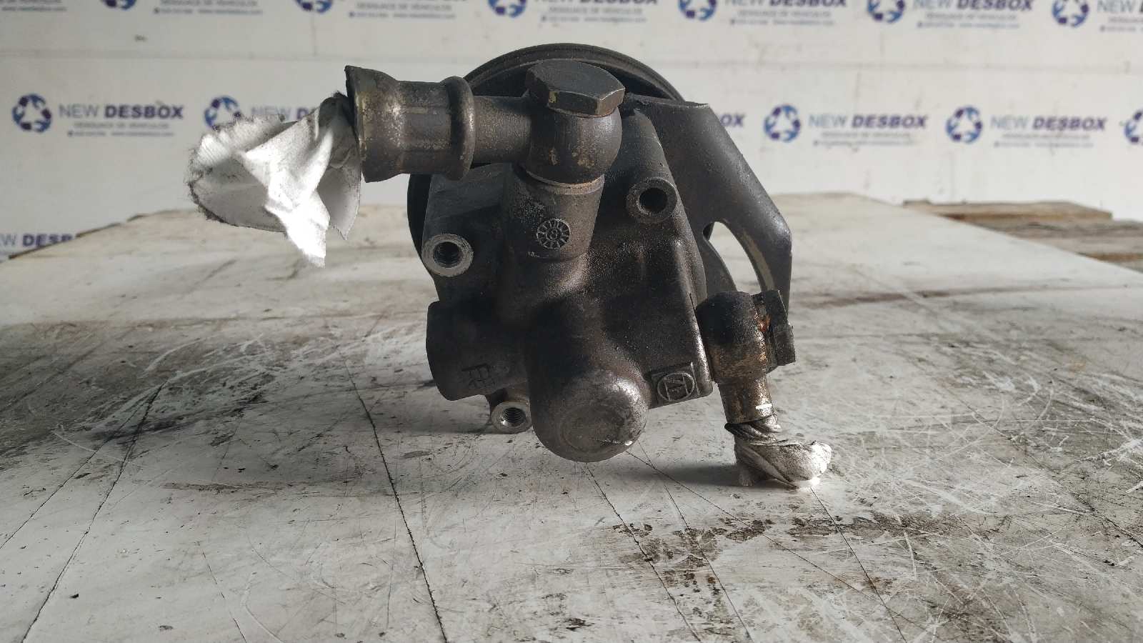 BOMBA DIRECCION NISSAN TRADE - vista 4