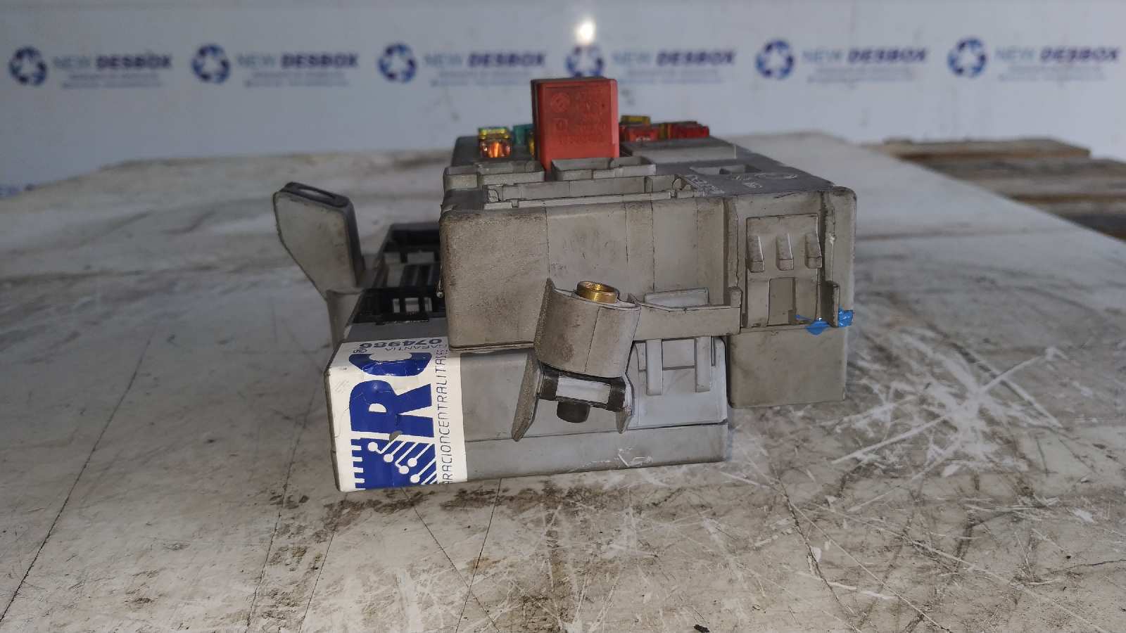 CAJA RELES / FUSIBLES FIAT DOBLO (119) - vista 6