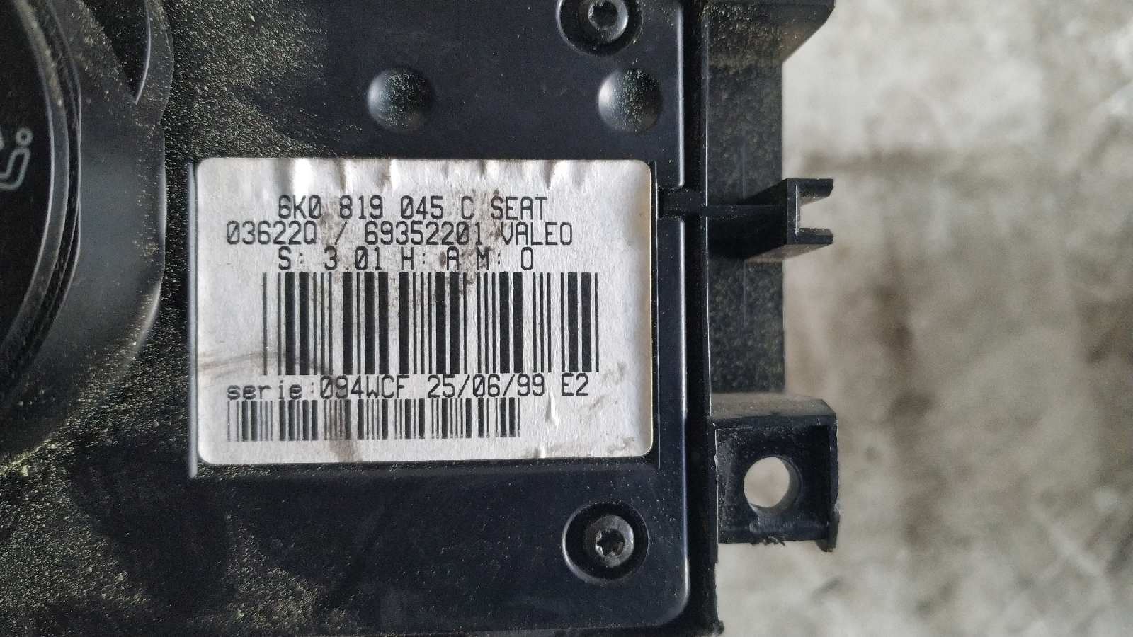 MANDO CALEFACCION / AIRE ACONDICIONADO SEAT CORDOBA BERLINA (6K2) - vista 3