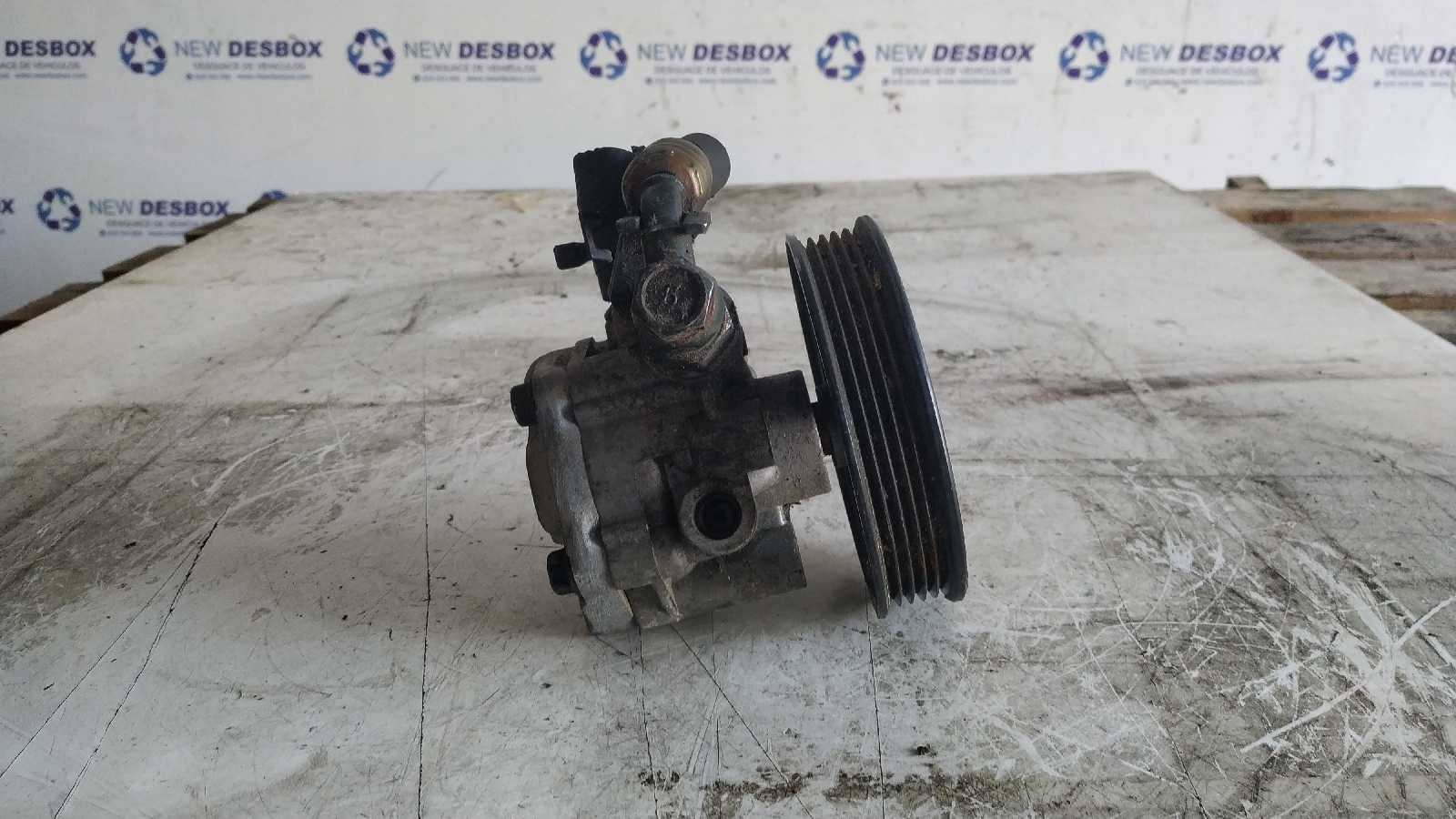 BOMBA DIRECCION KIA CARNIVAL II - vista 5