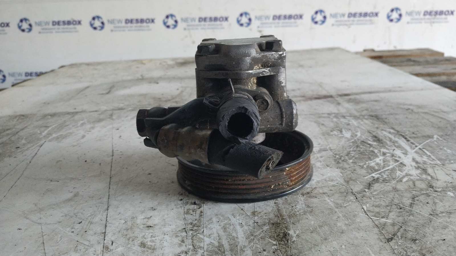 BOMBA DIRECCION KIA CARNIVAL II - vista 4