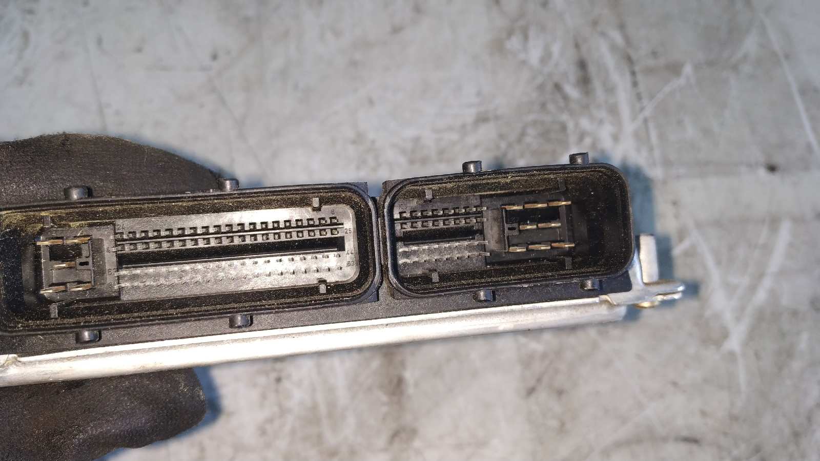 CENTRALITA MOTOR UCE AUDI A4 BERLINA (8E) - vista 2