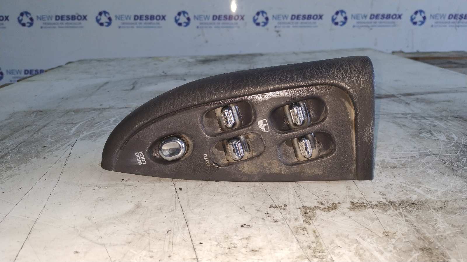 MANDO ELEVALUNAS DELANTERO IZQUIERDO CHRYSLER 300 M (LR)