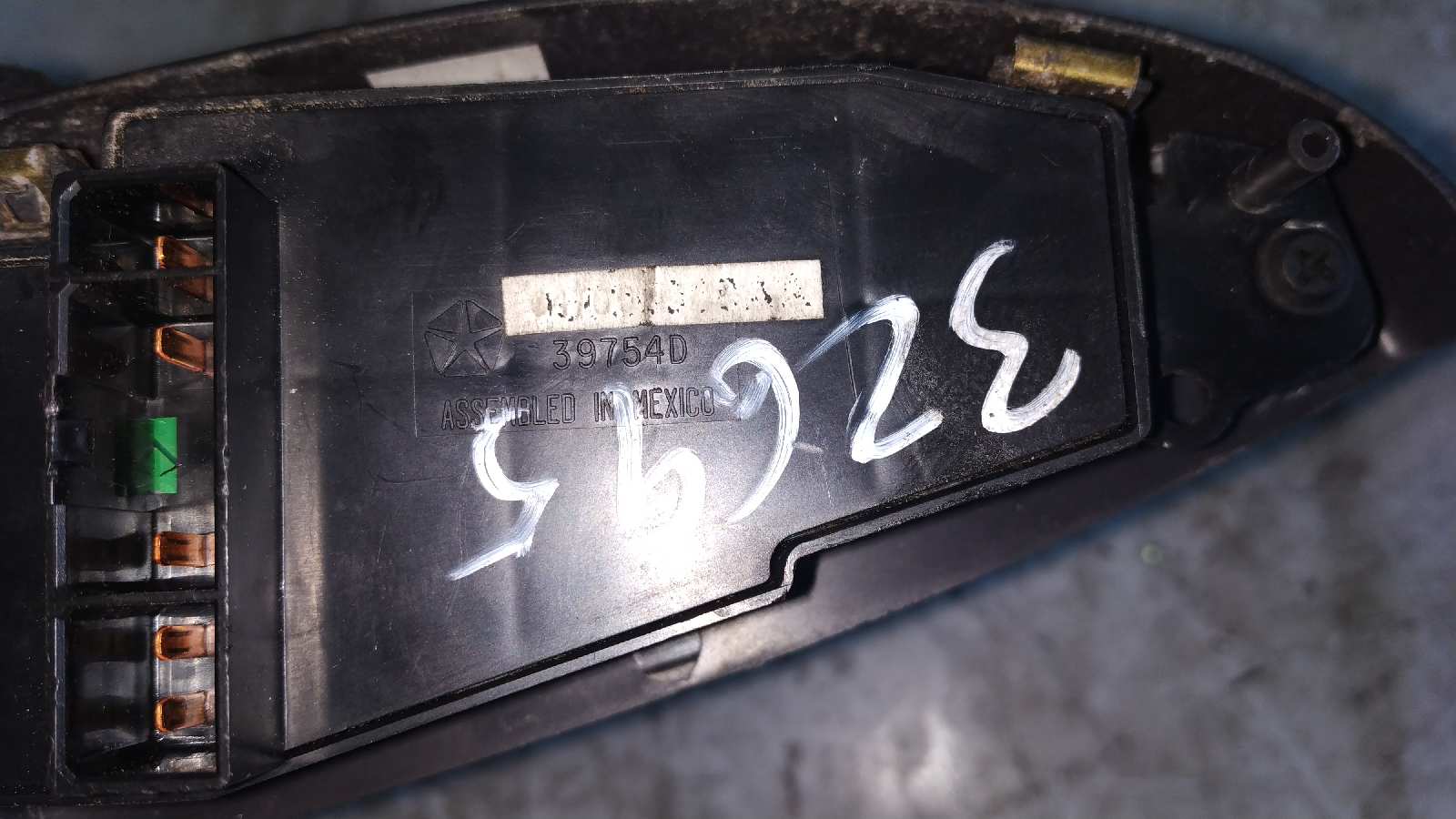 MANDO ELEVALUNAS DELANTERO IZQUIERDO CHRYSLER 300 M (LR) - vista 3