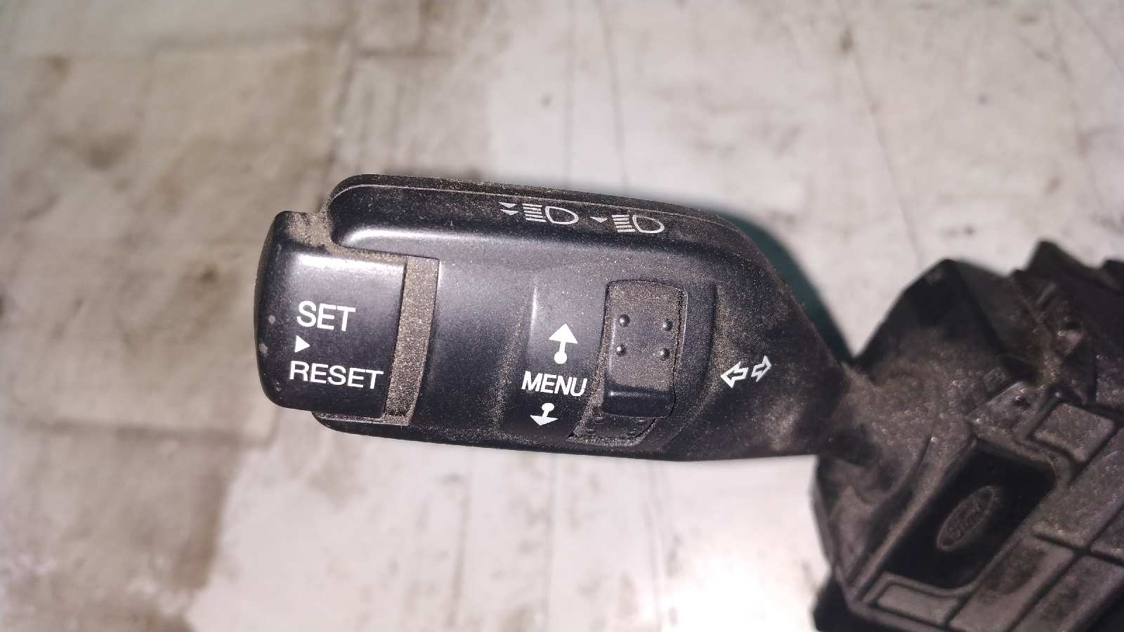 MANDO MULTIFUNCION FORD FOCUS BERLINA (CAP) - vista 3