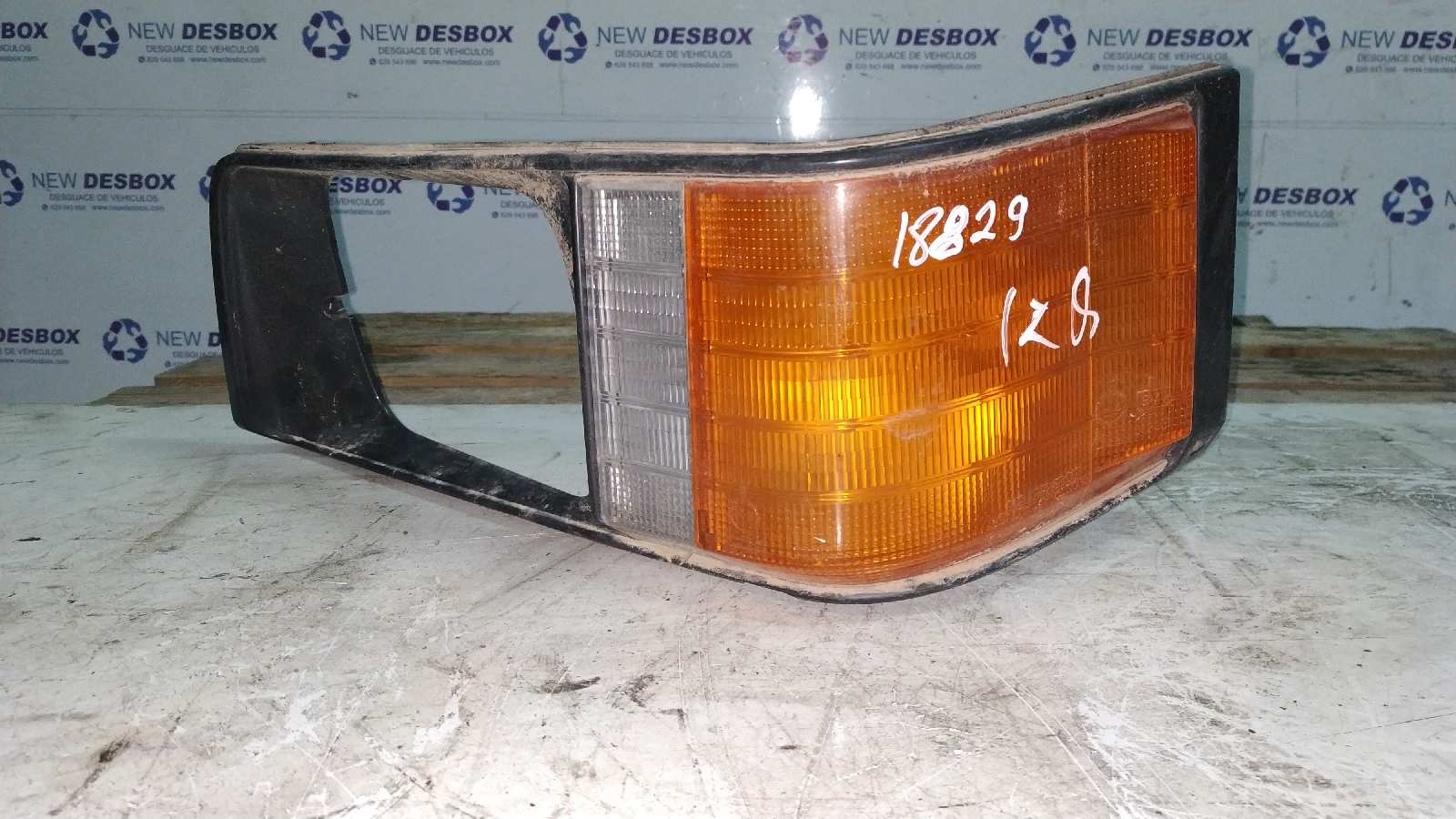 PILOTO DELANTERO IZQUIERDO MITSUBISHI L 300 (P00)