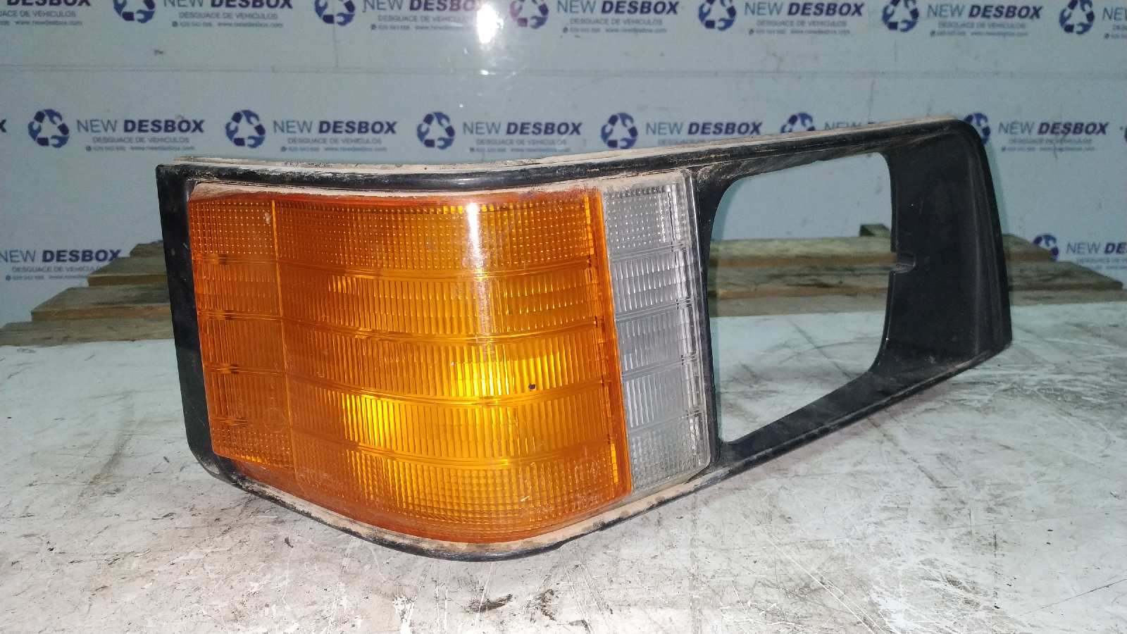 PILOTO DELANTERO DERECHO MITSUBISHI L 300 (P00)