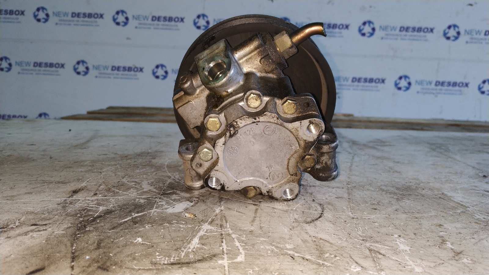 BOMBA DIRECCION MERCEDES-BENZ CLASE C (W203) BERLINA - vista 6