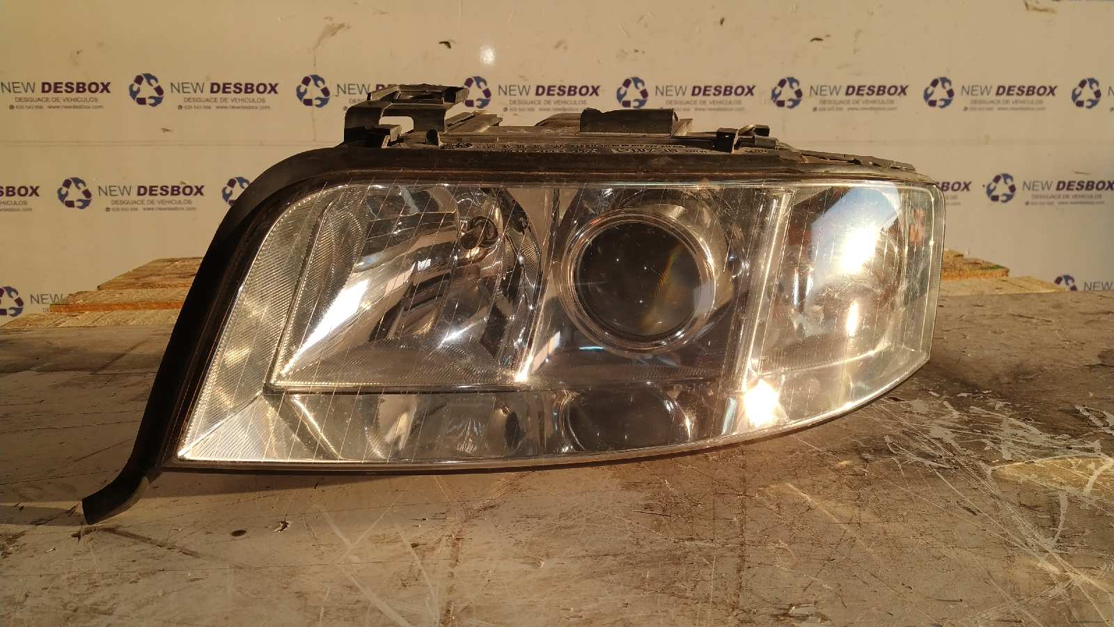 FARO IZQUIERDO AUDI A6 BERLINA (4B2)