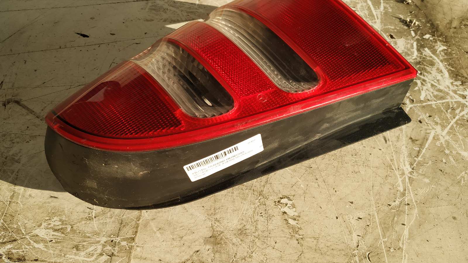 PILOTO TRASERO DERECHO MERCEDES-BENZ CLASE A (W168) - vista 3