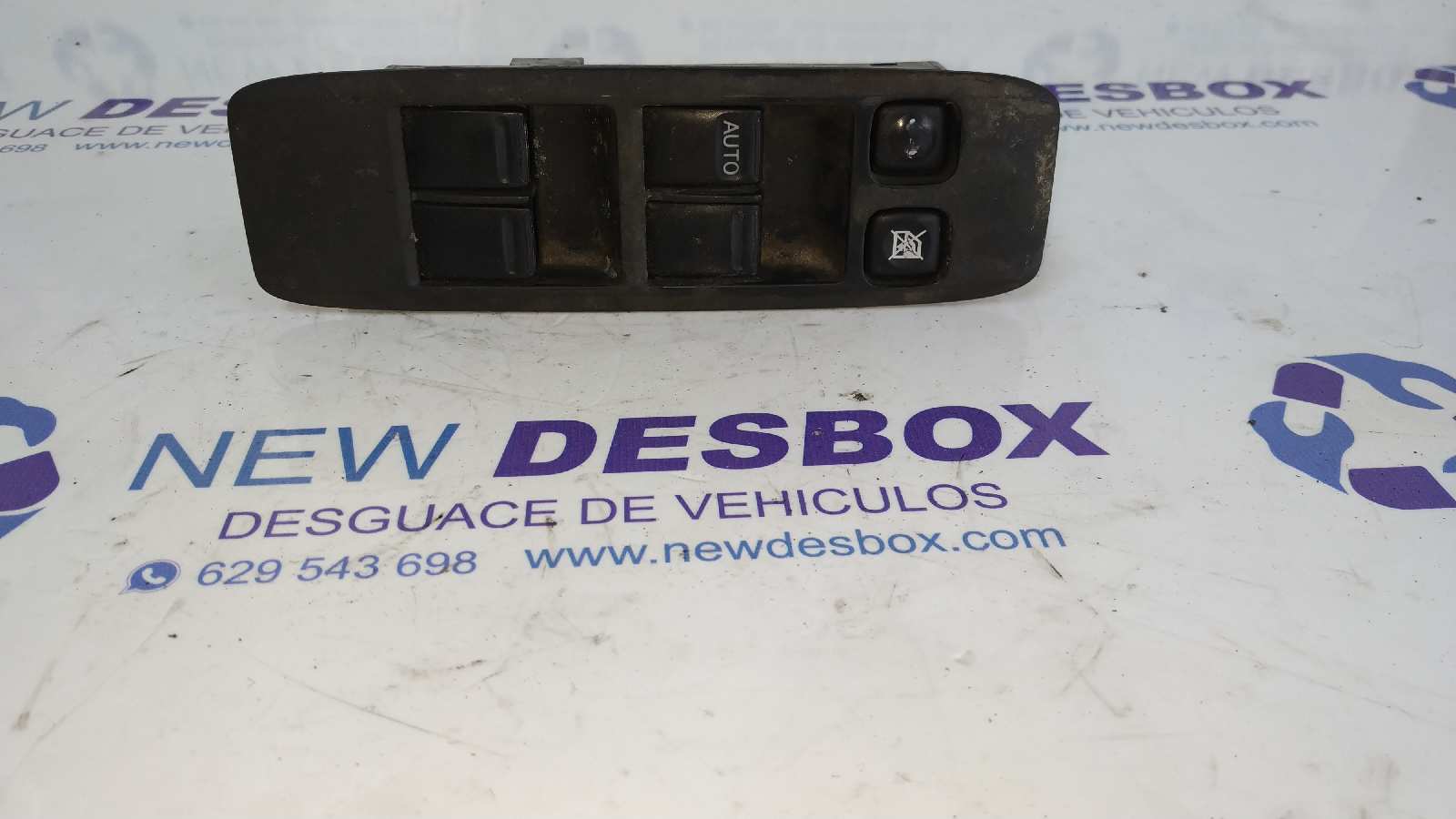 MANDO ELEVALUNAS DELANTERO IZQUIERDO NISSAN PRIMERA BERLINA (P12)