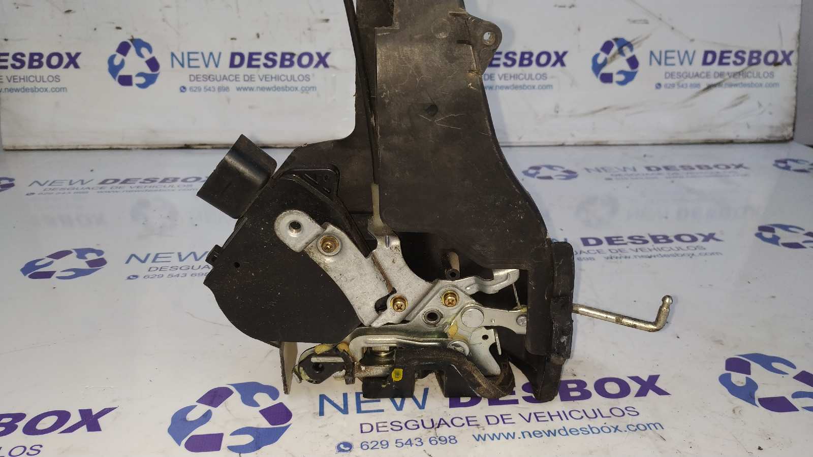 CERRADURA PUERTA TRASERA DERECHA TOYOTA RAV 4 (A2)