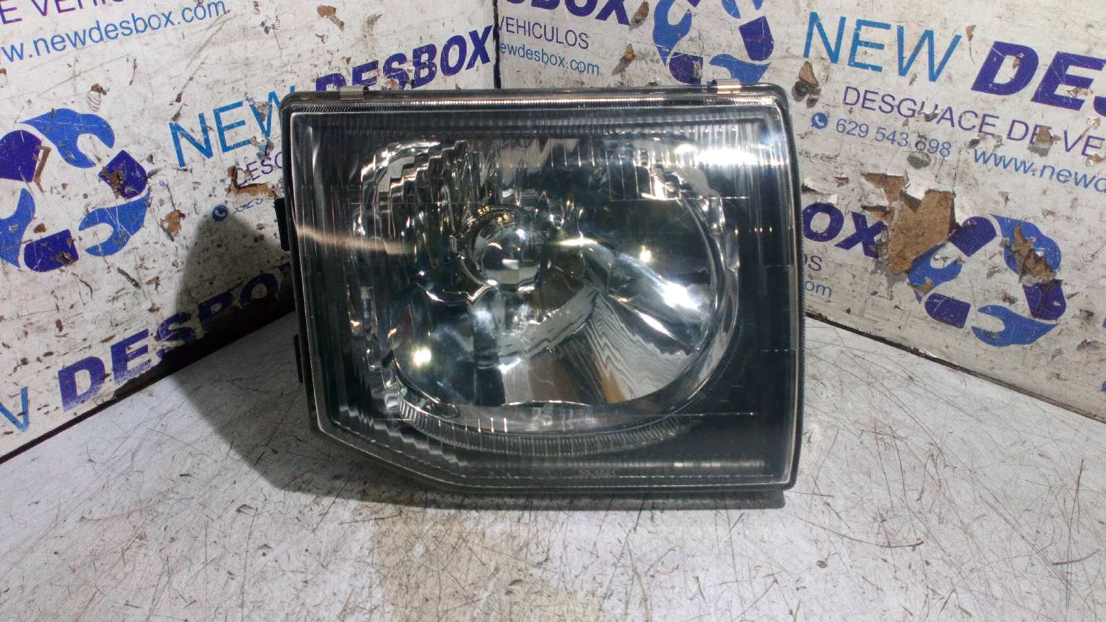FARO DERECHO MITSUBISHI GALLOPER (HYUNDAI)