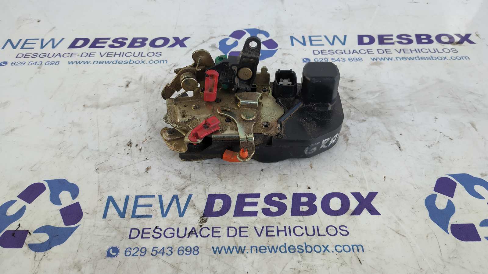 CERRADURA PUERTA DELANTERA IZQUIERDA CHRYSLER JEEP CHEROKEE (KJ)