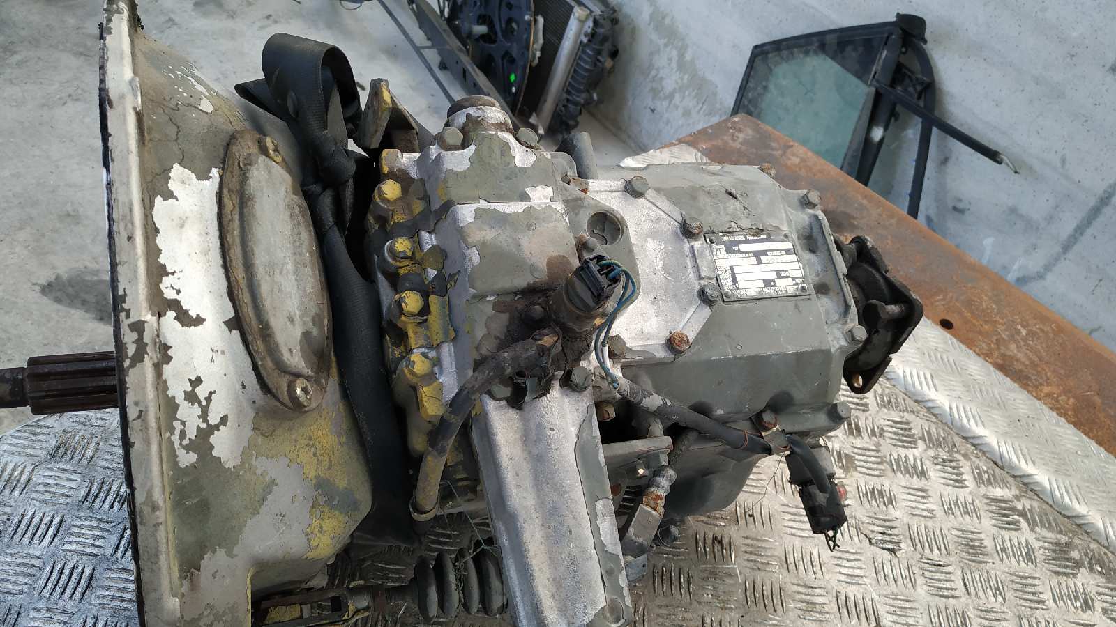 CAJA CAMBIOS VOLVO FL6/FE6 TD61G - vista 2