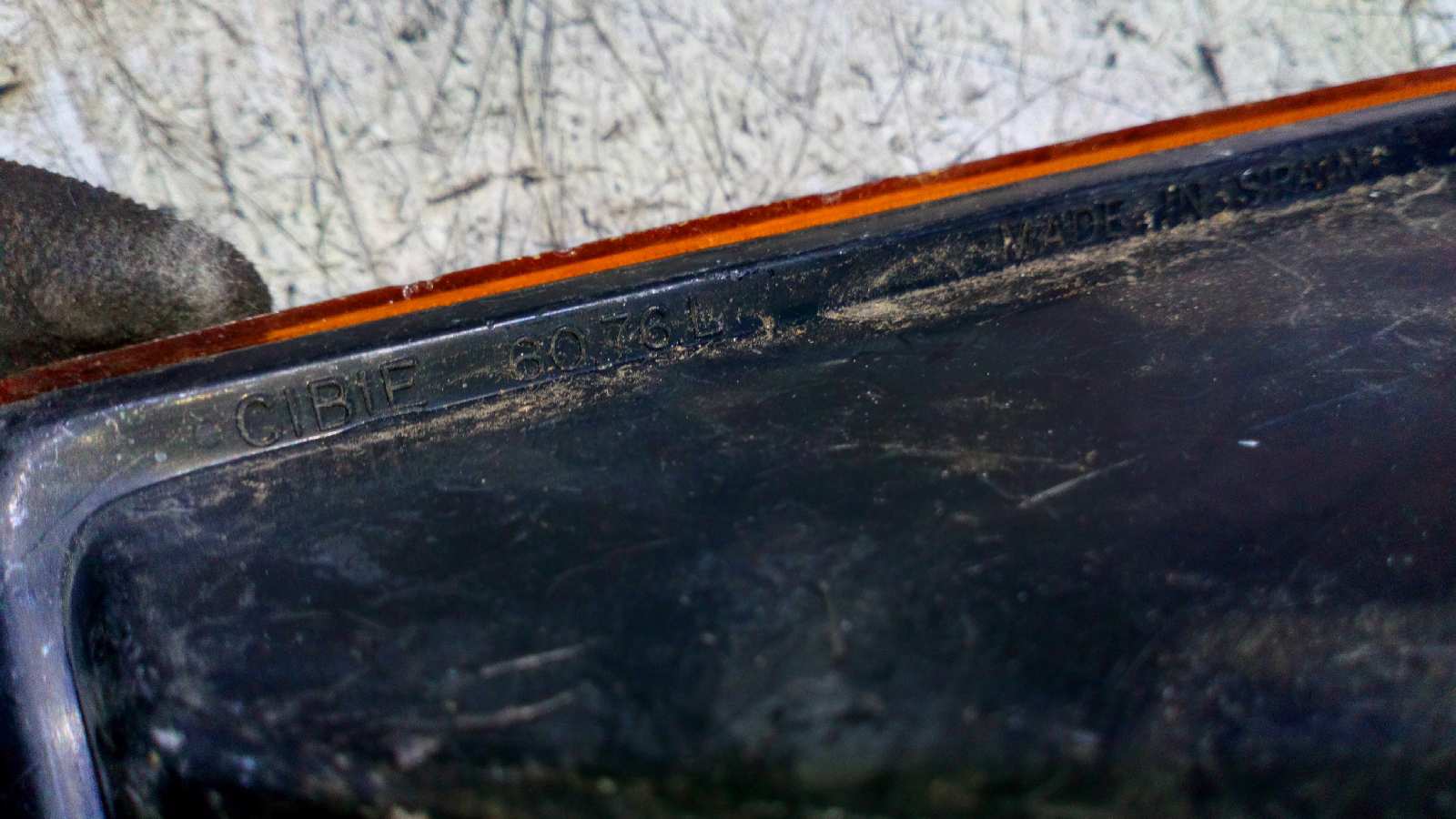 PILOTO DELANTERO IZQUIERDO RENAULT 14 1.4 - vista 3